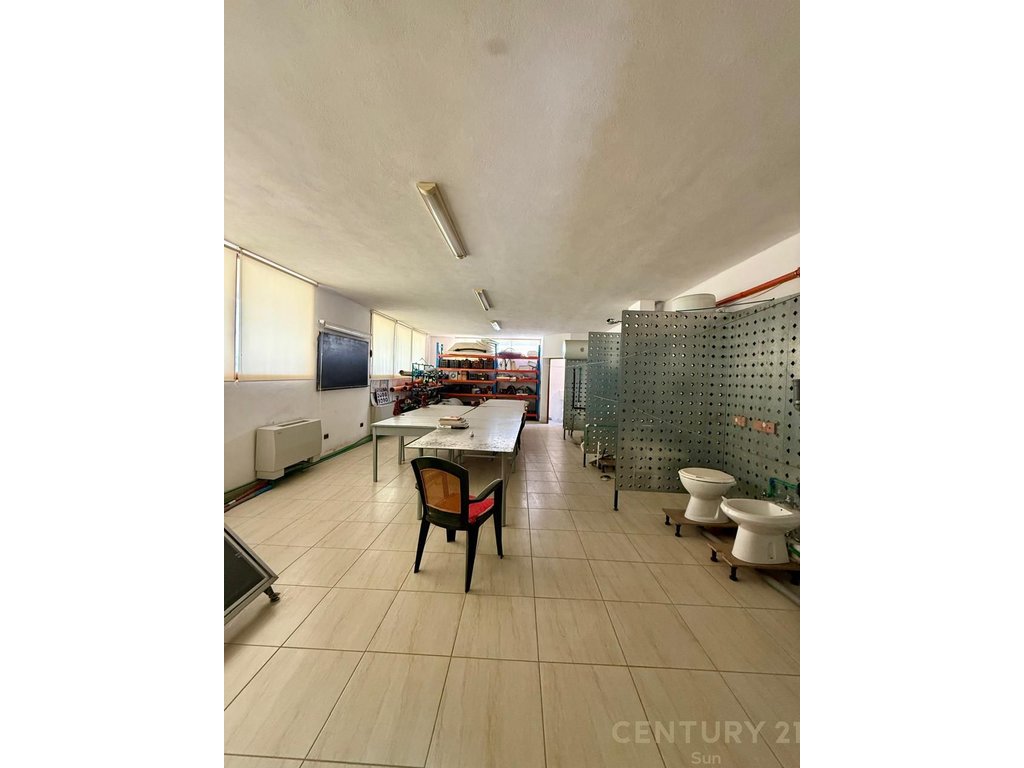 Commercial years+Business for sale in Fier