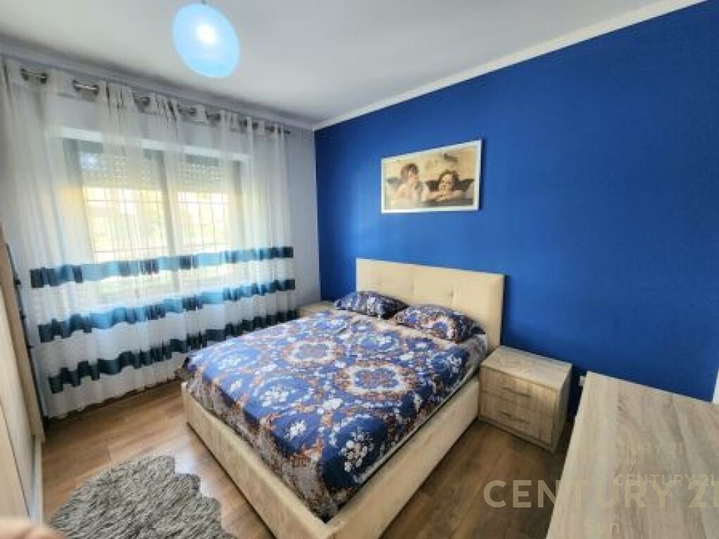 APARTAMENT 3+1+2 PER QIRA TE ZOGU I ZI.