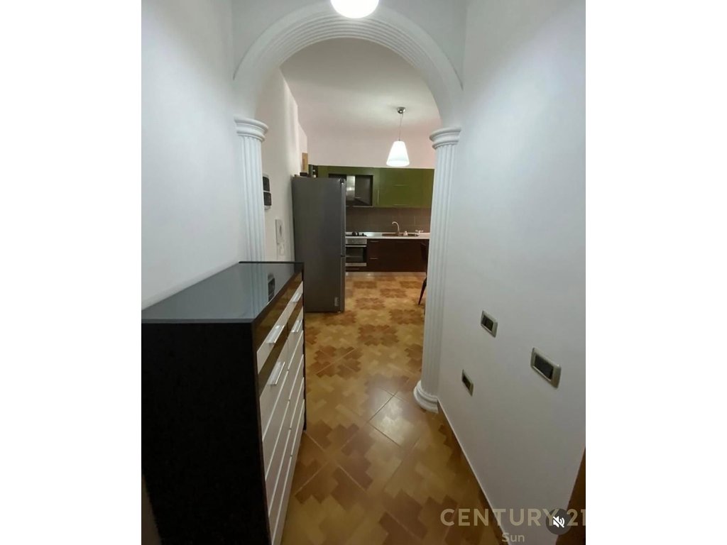 2+1+2 Apartment for sale near Cipaj Street, Vlore