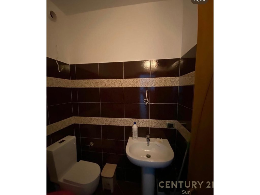2+1+2 Apartment for sale near Cipaj Street, Vlore