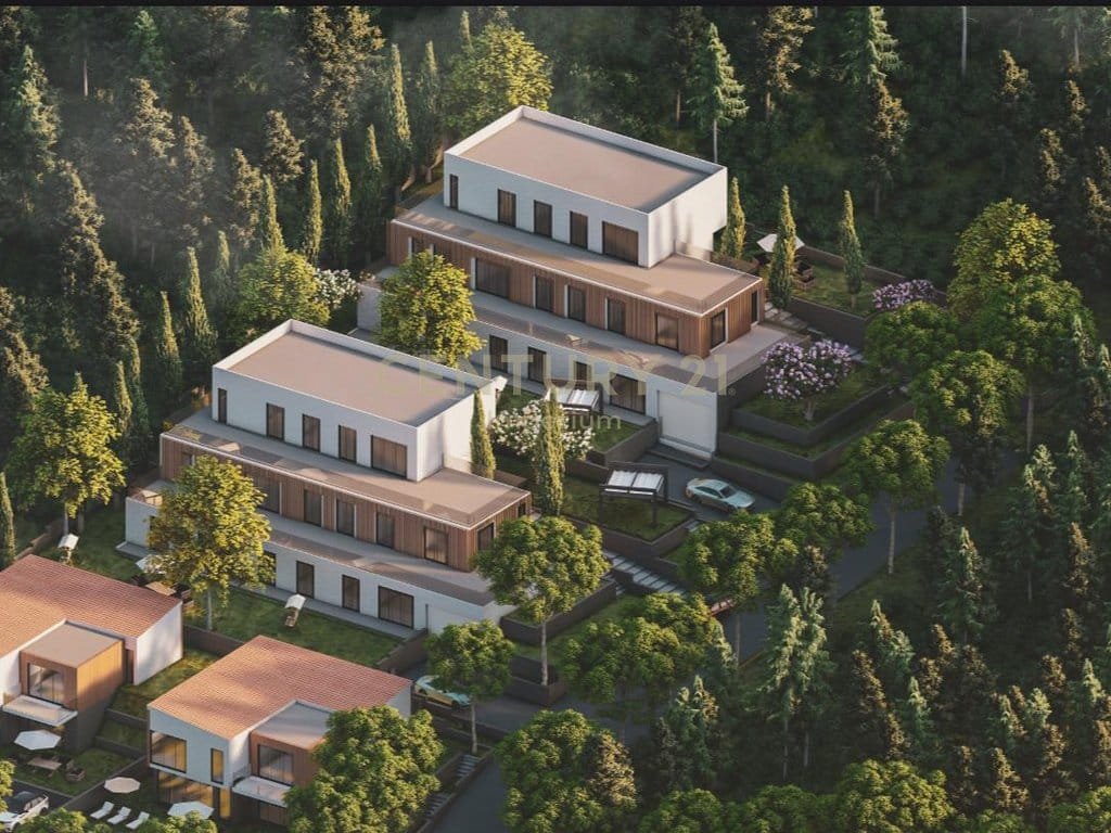Luxury Villa for Sale in Residence – Mullet!