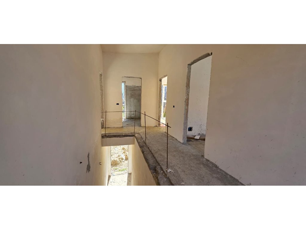 Luxury Villa for Sale in Residence – Mullet!