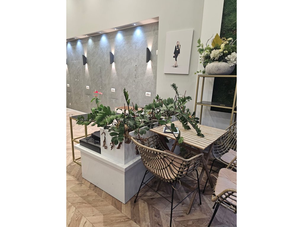 Commercial space for rent near Art Tribuna!