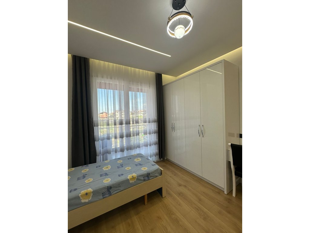 Apartament i ri i mobiluar me qira në Paskuqan + Post parkimi