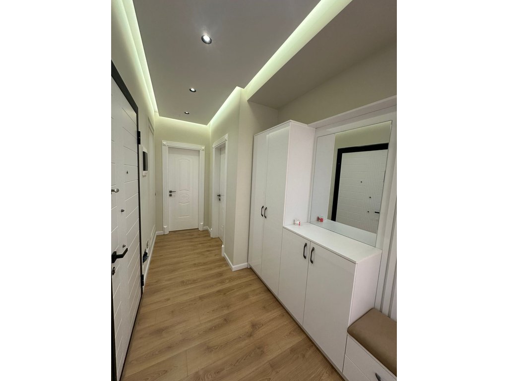 Apartament i ri i mobiluar me qira në Paskuqan + Post parkimi