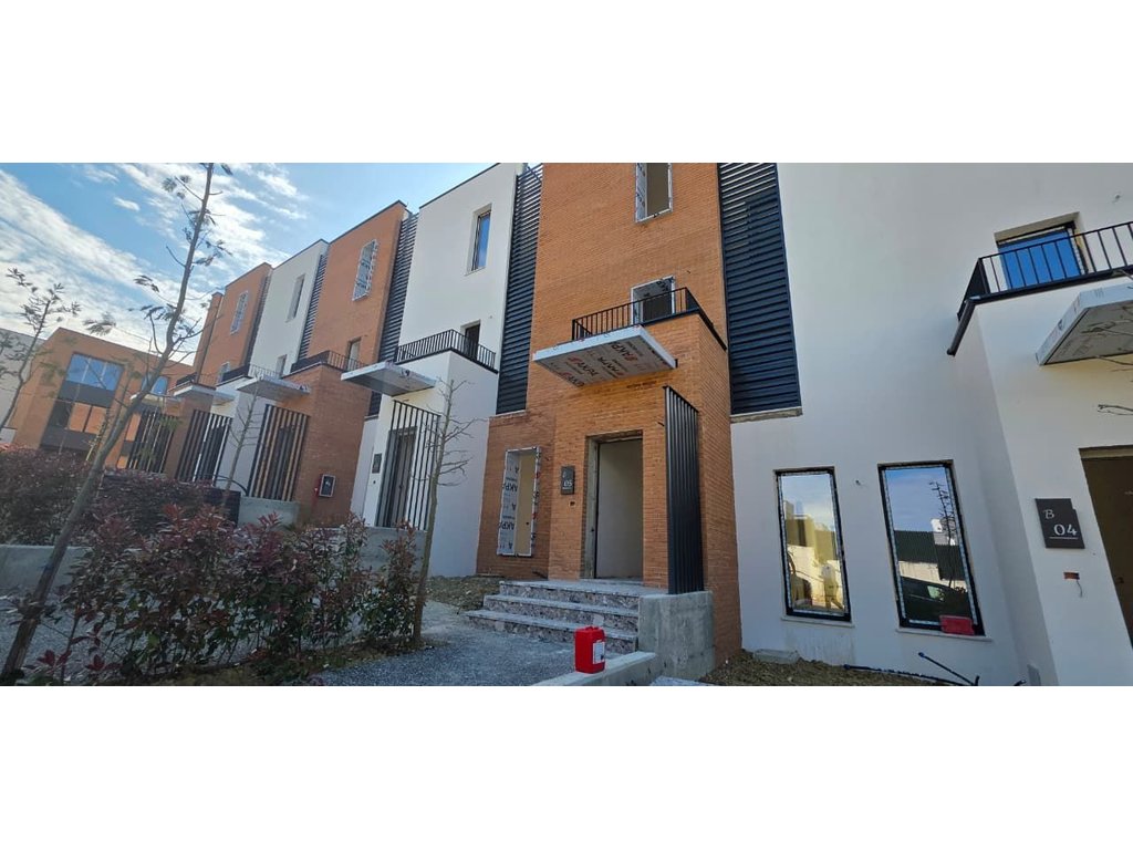 Modern villas for sale near TEG, Tirana