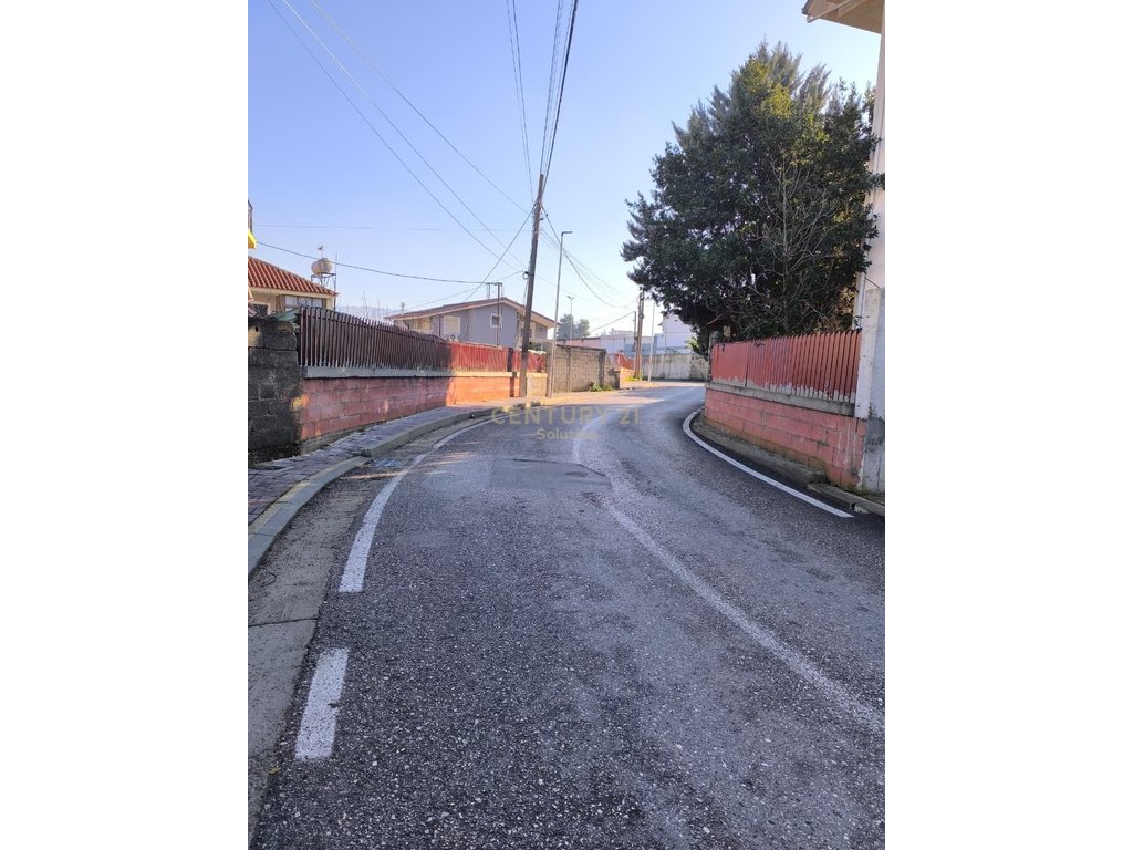 FOR RENT 110m2 COMMERCIAL UNIT IN SELITE!