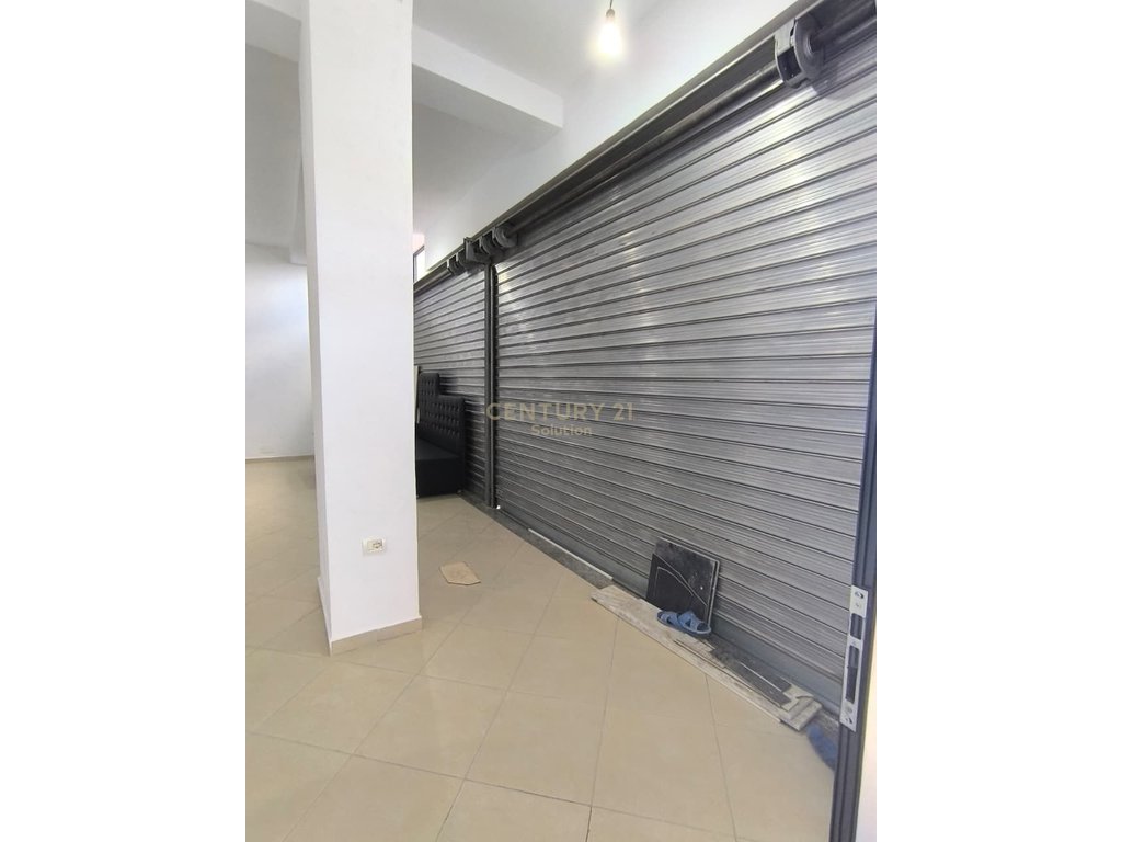 COMMERCIAL SPACE FOR RENT IN ASTIR