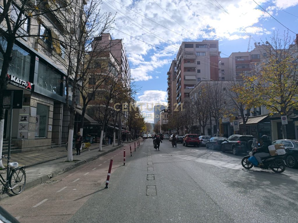COMMERCIAL SPACE FOR SALE NEAR BARRICADES ROAD!