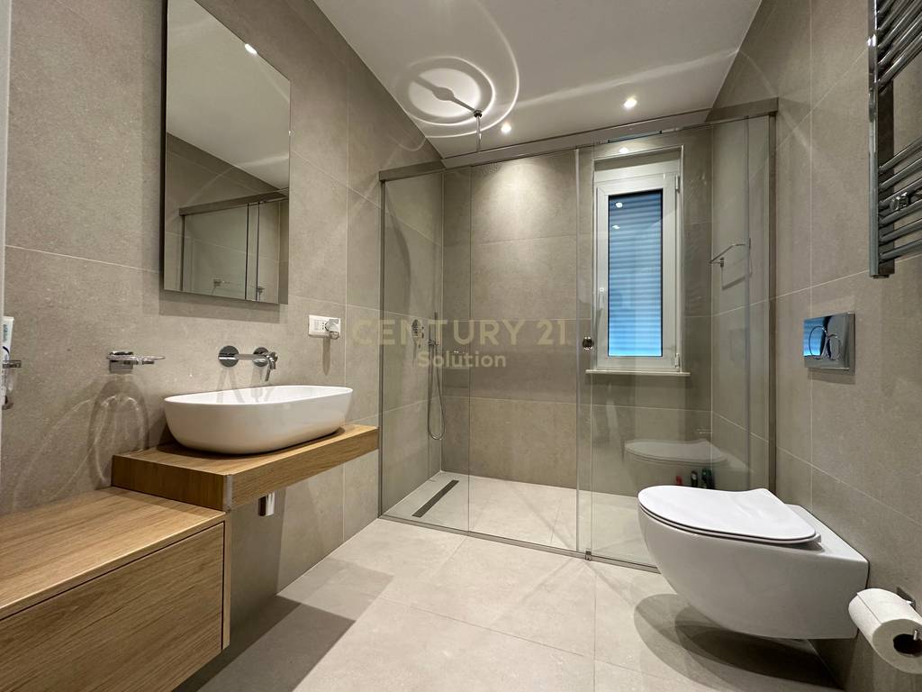 FOR RENT 2+1 APARTMENT IN UNAZA E RE!