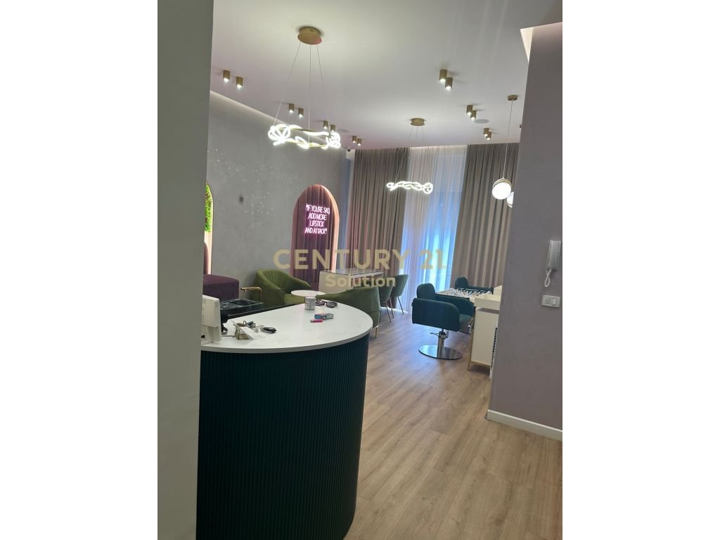 HAIRDRESSER FOR RENT!