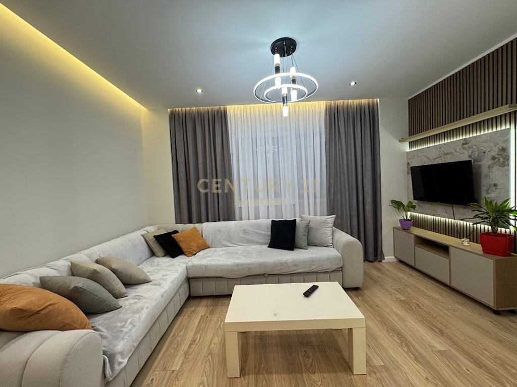 PRICE DROP! RENT 2+1 APARTMENT NEAR ELEONORA!