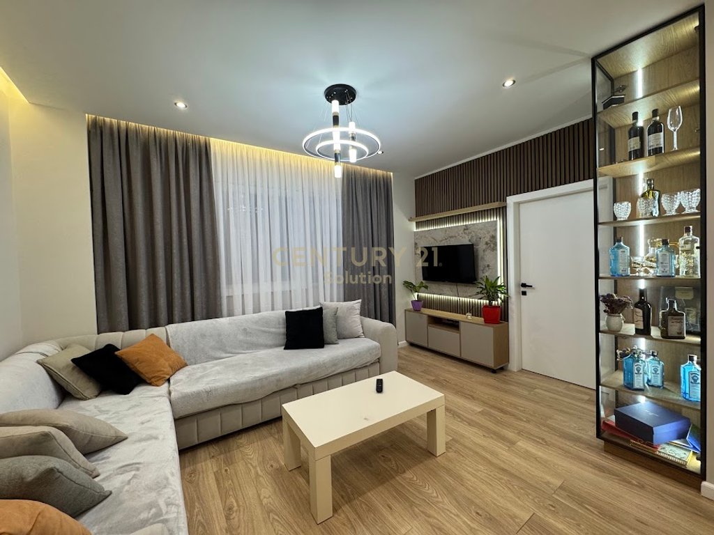 PRICE DROP! RENT 2+1 APARTMENT NEAR ELEONORA!