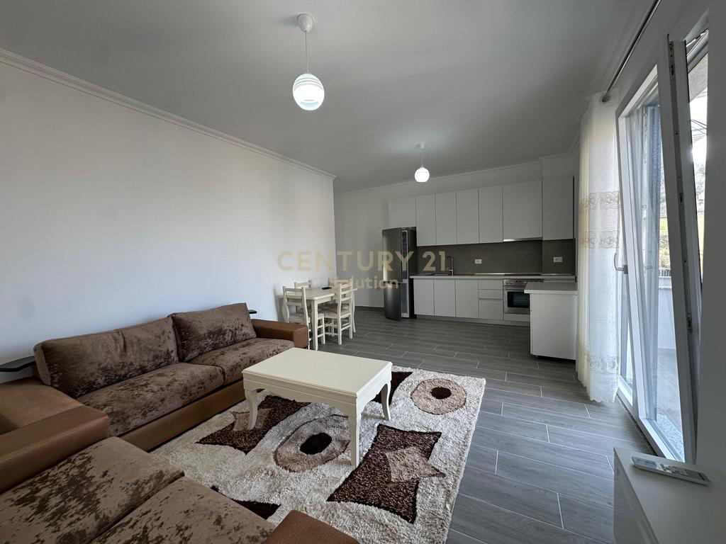 APARTMENT 2+1+PARKING SPACE FOR RENT NEAR THE KOMBINATI!