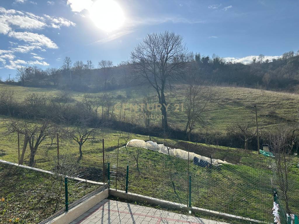 APARTMENT 2+1+PARKING SPACE FOR RENT NEAR THE KOMBINATI!