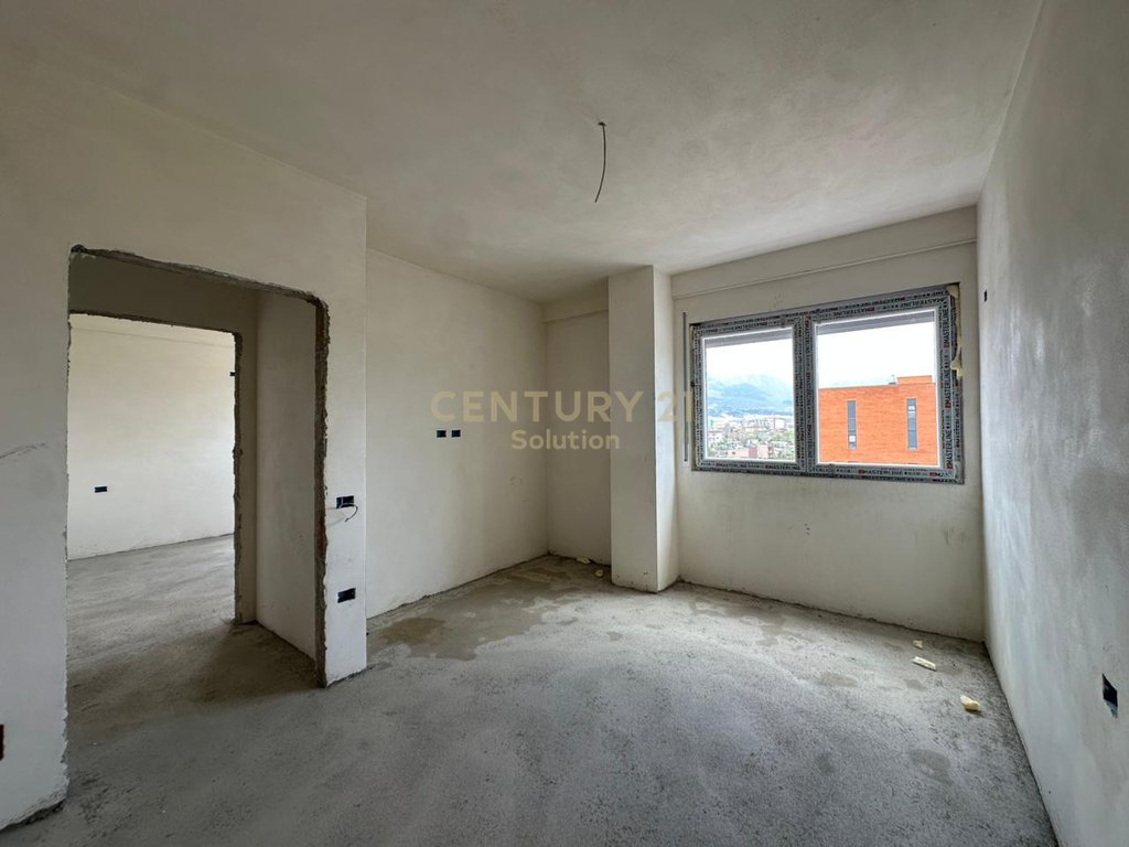 FOR SALE 2+1 APARTMENT IN PASKUQAN!