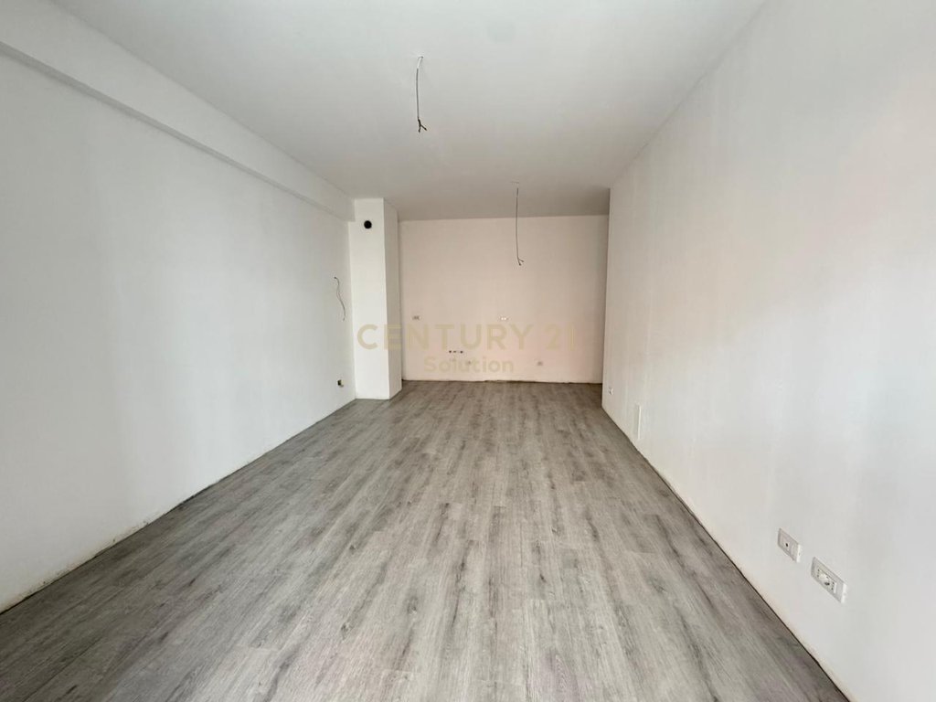APARTMENT 2+1+2 BATHROOM FOR SALE NEAR THE FRATARI COMPLEX!