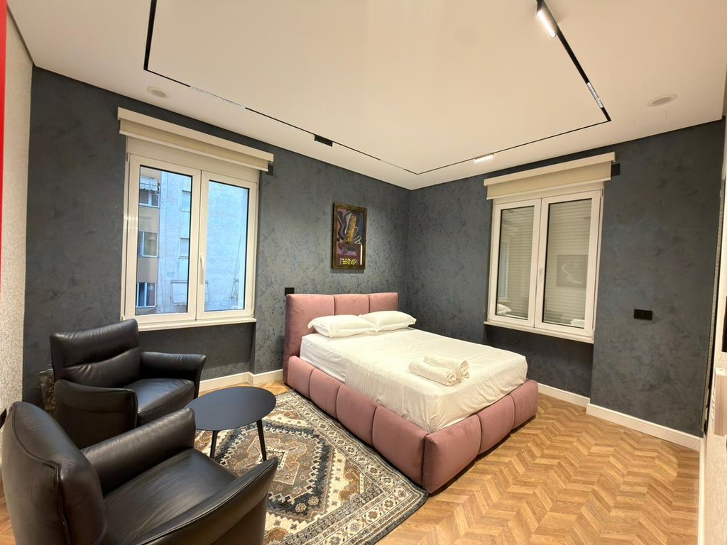 Modern 1+1 apartment with a separate kitchen in Shallvaret