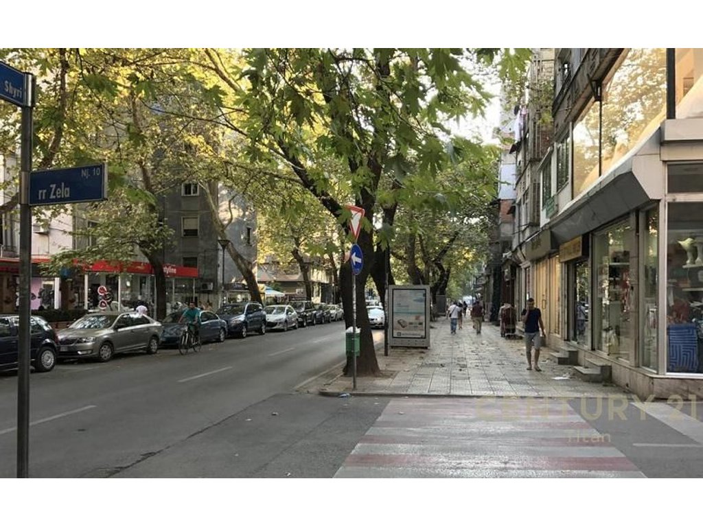 Commercial Space For Sale On The Side Of The Road In Myslym Shyr!