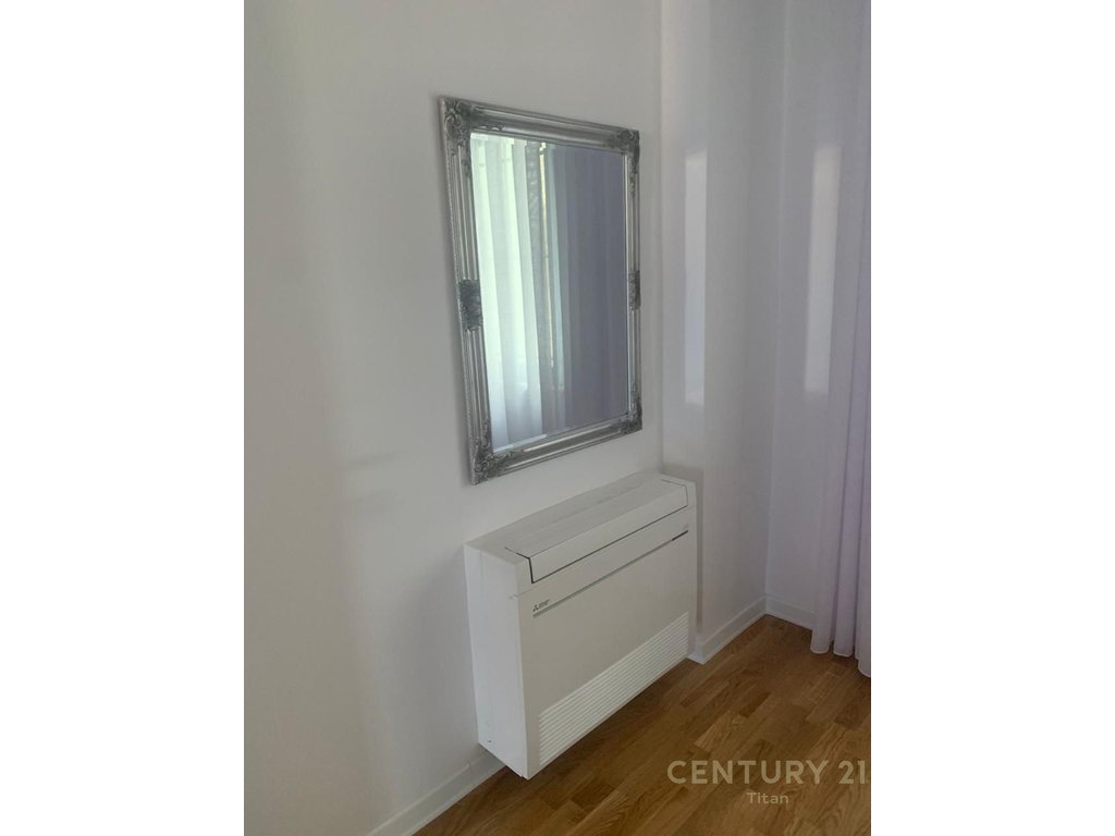 Apartament 3+1+2 me Qira tek Ish Blloku!
