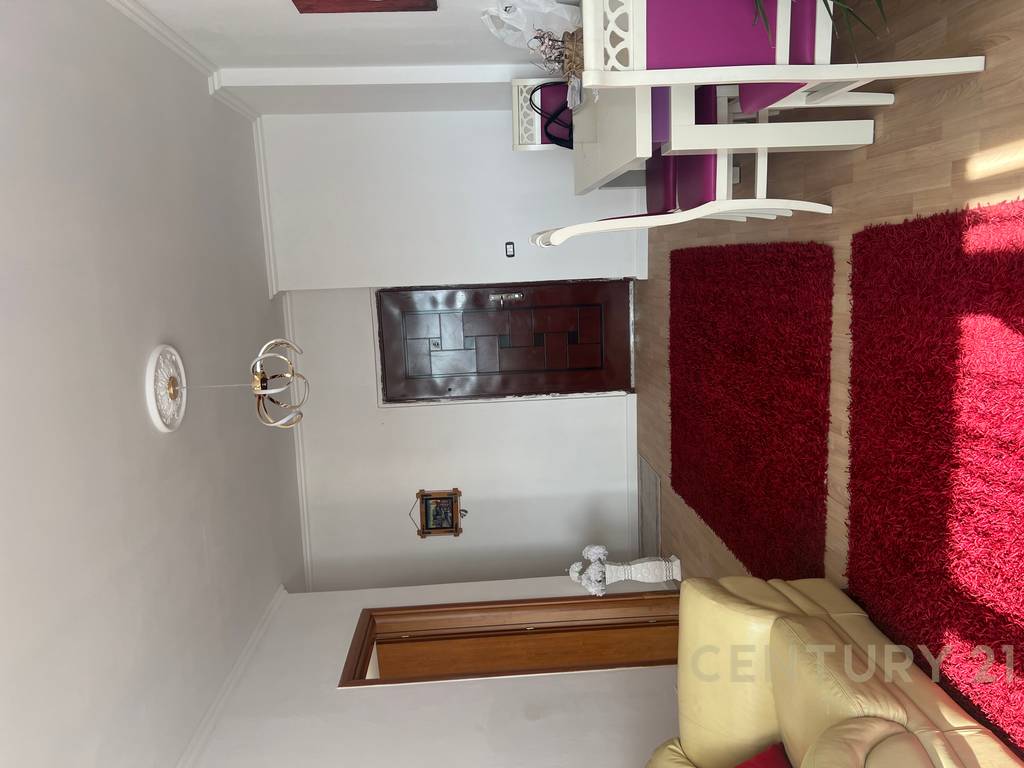 Apartament 2+1 per shitje ne Fresk