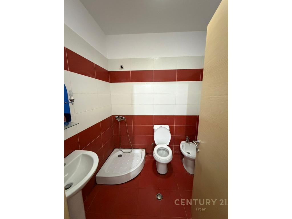 Apartament 2+1 per qira ne Yzberish