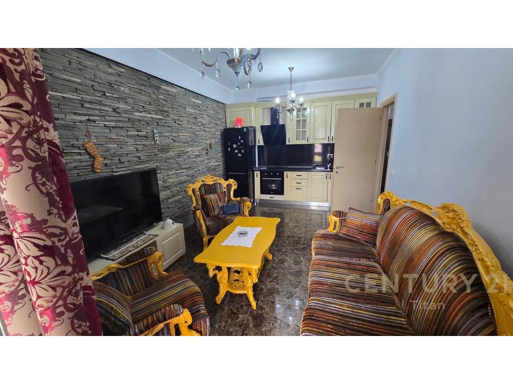 Shitet Apartament 2+1 pranë Vila L 2021, Astir