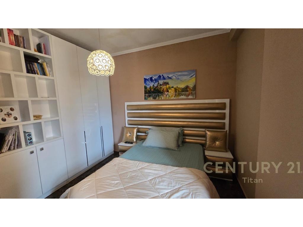 Shitet Apartament 2+1 pranë Vila L 2021, Astir