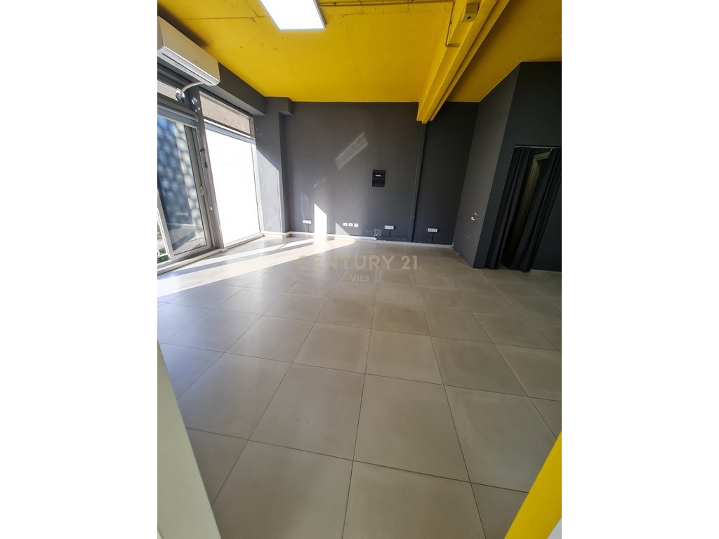 Business Space for Sale in Durrës, "Port View" !