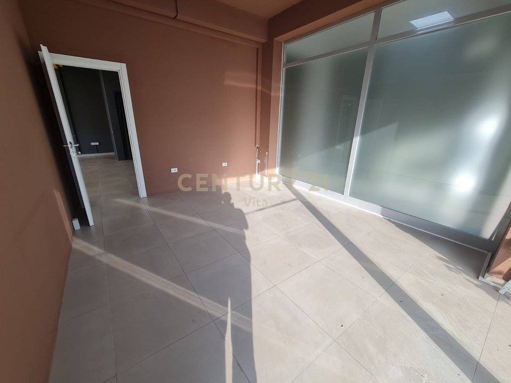 Business Space for Sale in Durrës, "Port View" !