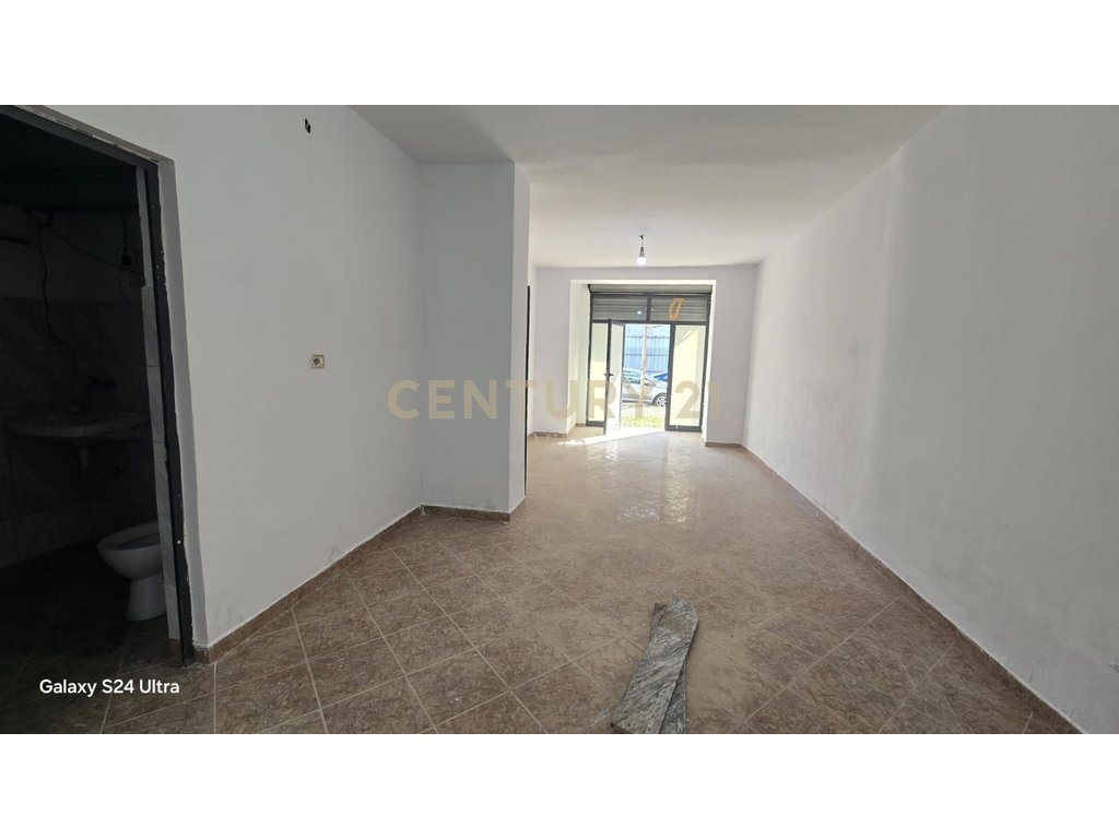 SELLING 2 SHOPS NEXT TO MAIN STREET, DURRES!!