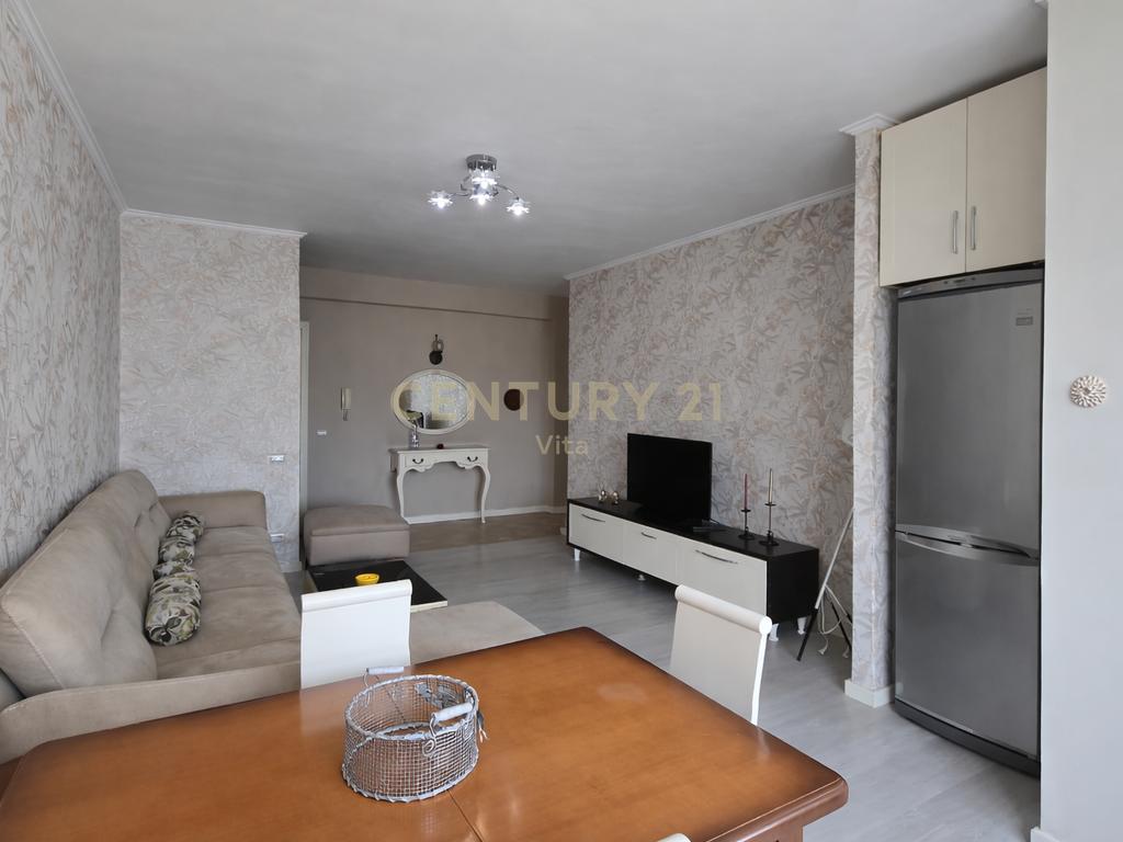Apartment 2+1 for sale near the Fruit and Vegetable Market, Durres !!