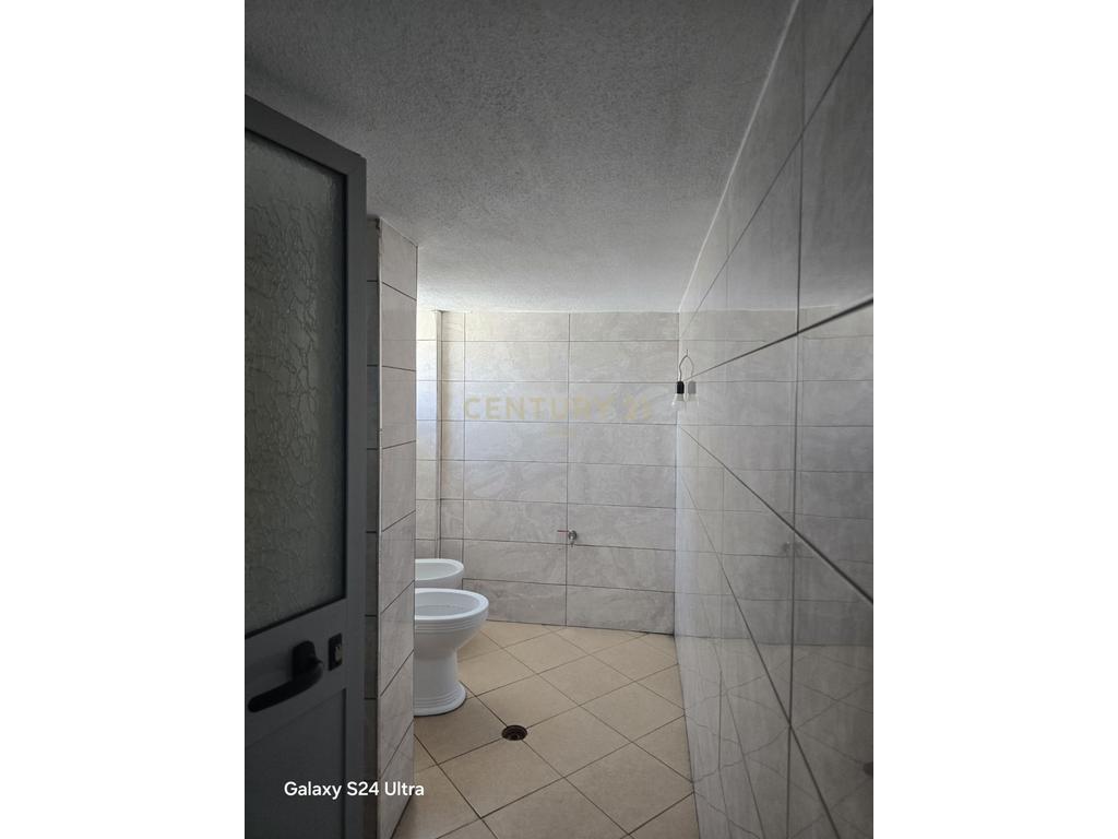 500m2 space for rent in Shkozet, Durrës, on the main road!