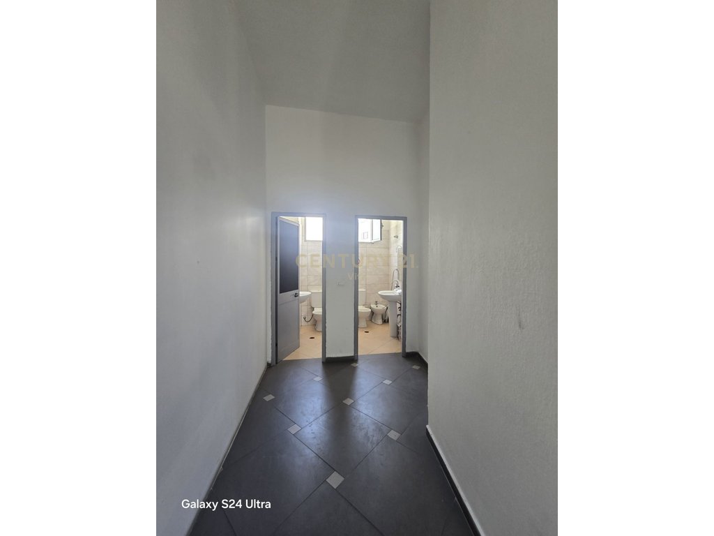 500m2 space for rent in Shkozet, Durrës, on the main road!