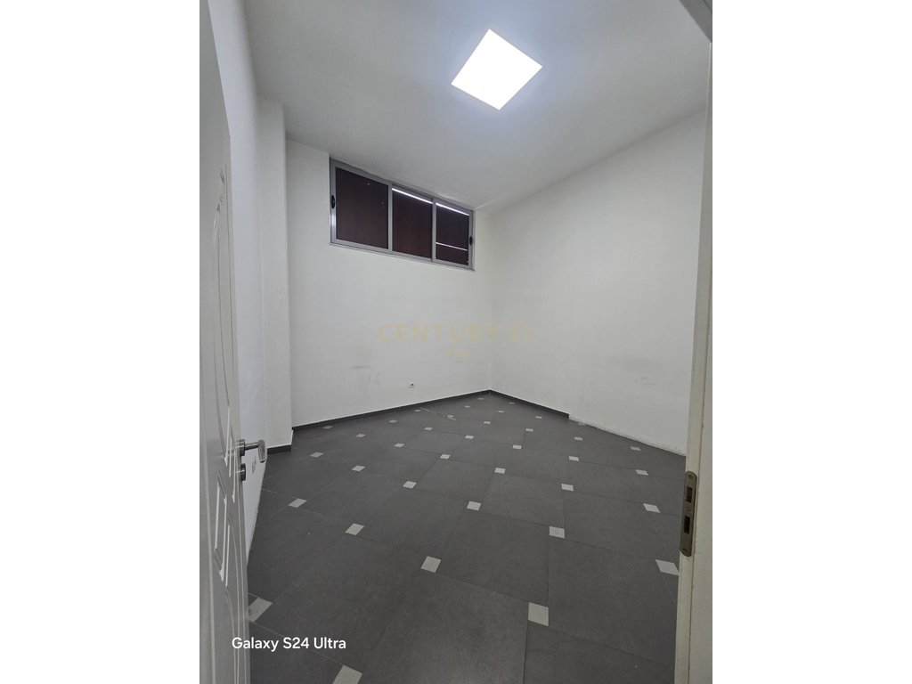 500m2 space for rent in Shkozet, Durrës, on the main road!