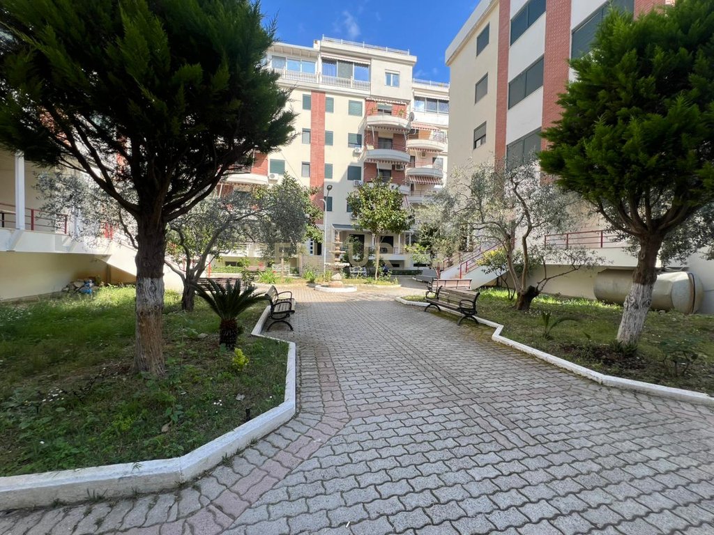 Garage for sale 21m2 in Golem, Durres !!