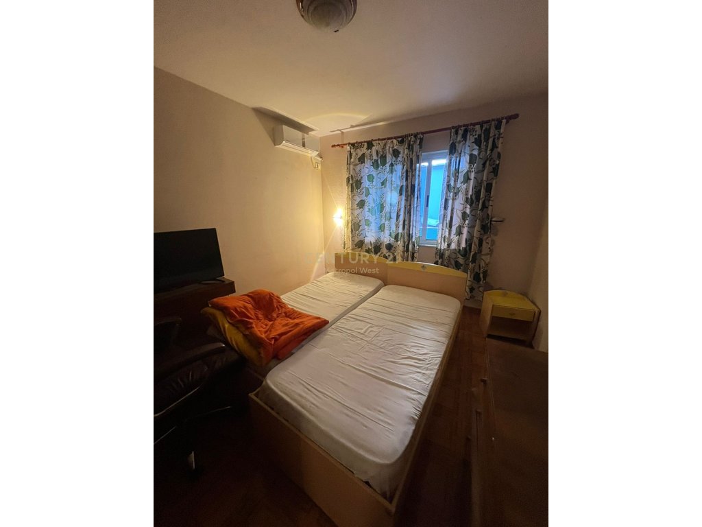 Apartment for rent on Kavaja Street, near the Garden Building!