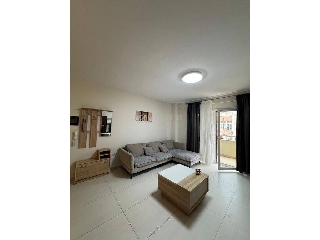 2+1 apartment for rent near Atsh close to Pazarit te Ri