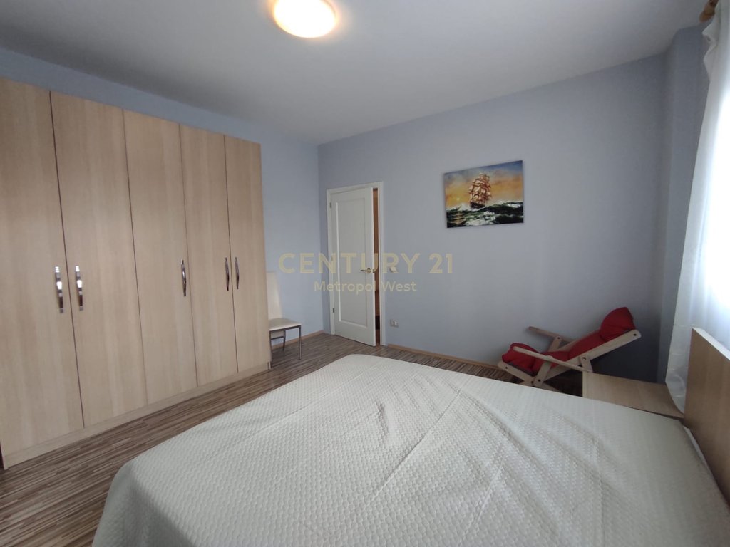 APARTMENT PLUS GARAGE FOR RENT NEAR MYSLYM SHYRIT!