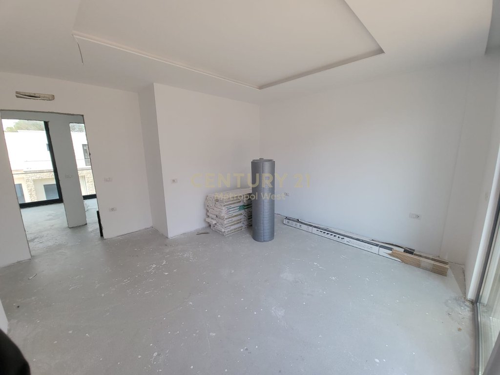 VILE AND ANNEX FOR SALE IN SAN PIETRO RESIDENCE