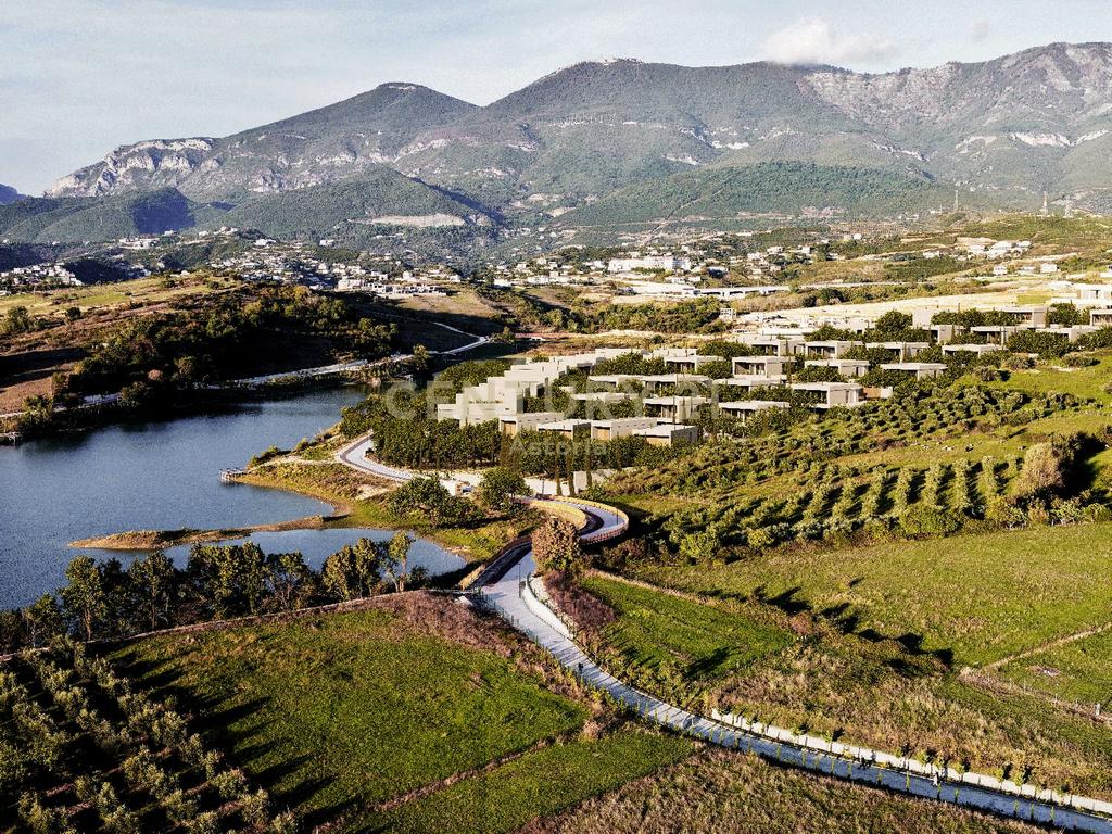 Luxury villa with a 492 m² plot in Farka Lake Front