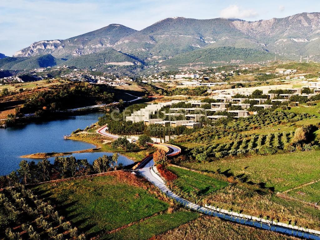 Luxury villa with a 492 m² plot in Farka Lake Front