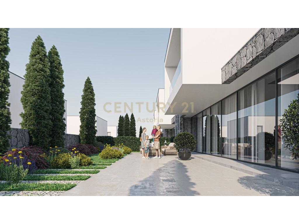 Luxury villa with a 492 m² plot in Farka Lake Front
