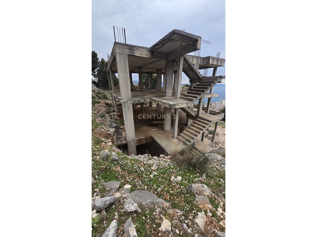 Villa under construction with stunning sea views – Sarandë