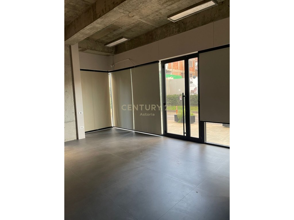 Commercial space for sale – open space