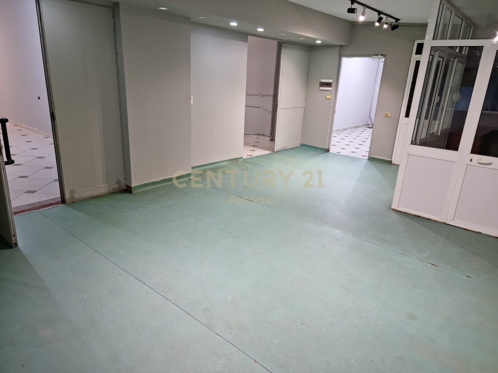 BUSINESS PREMISES FOR SALE, WAREHOUSES IN THE LOCATION