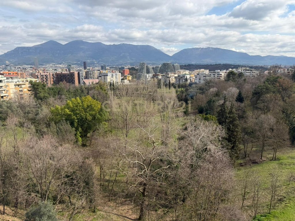 1+1 Apartment with Veranda 90 m² – 5th Floor, open view of the Botanical Garden