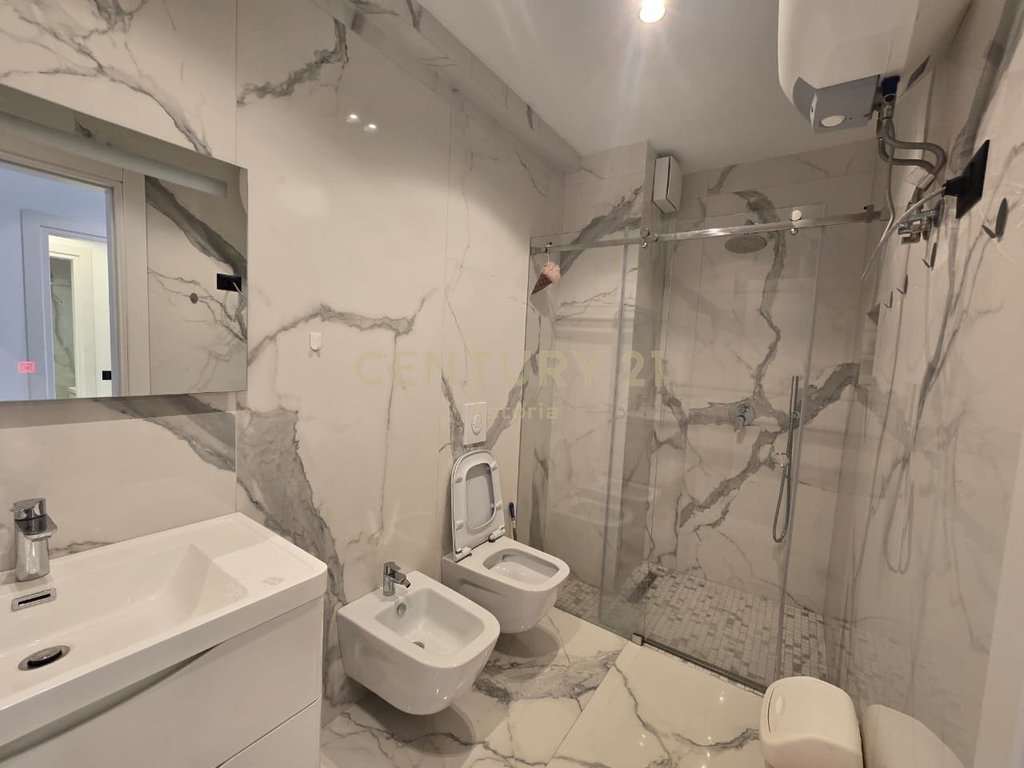 Modern 2+1+2 apartment for sale near Old Hipoteka