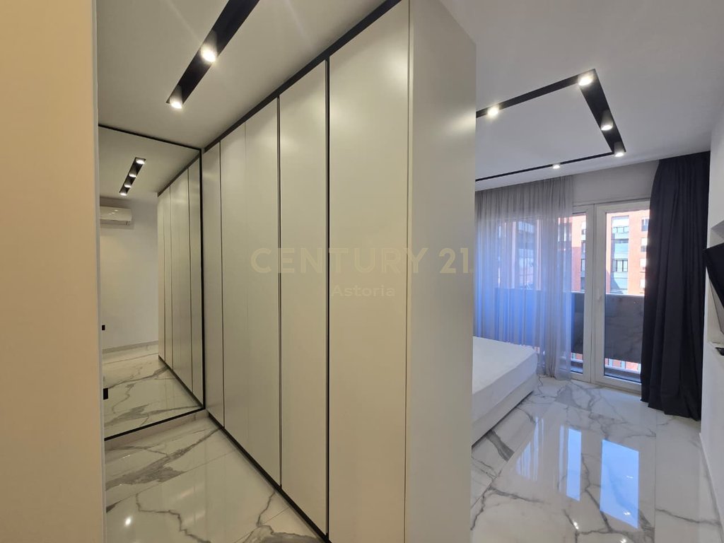 Modern 2+1+2 apartment for sale near Old Hipoteka