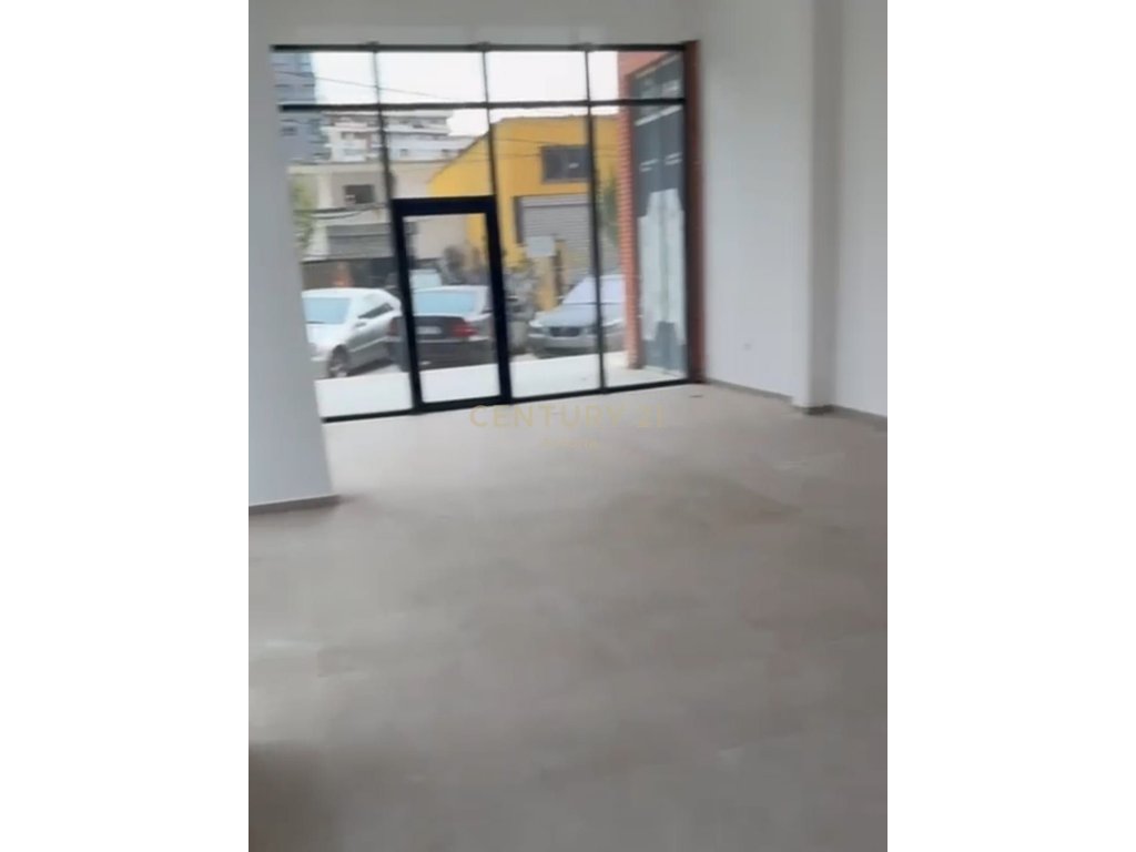 COMMERCIAL SPACE FOR RENT AT SIMA COM